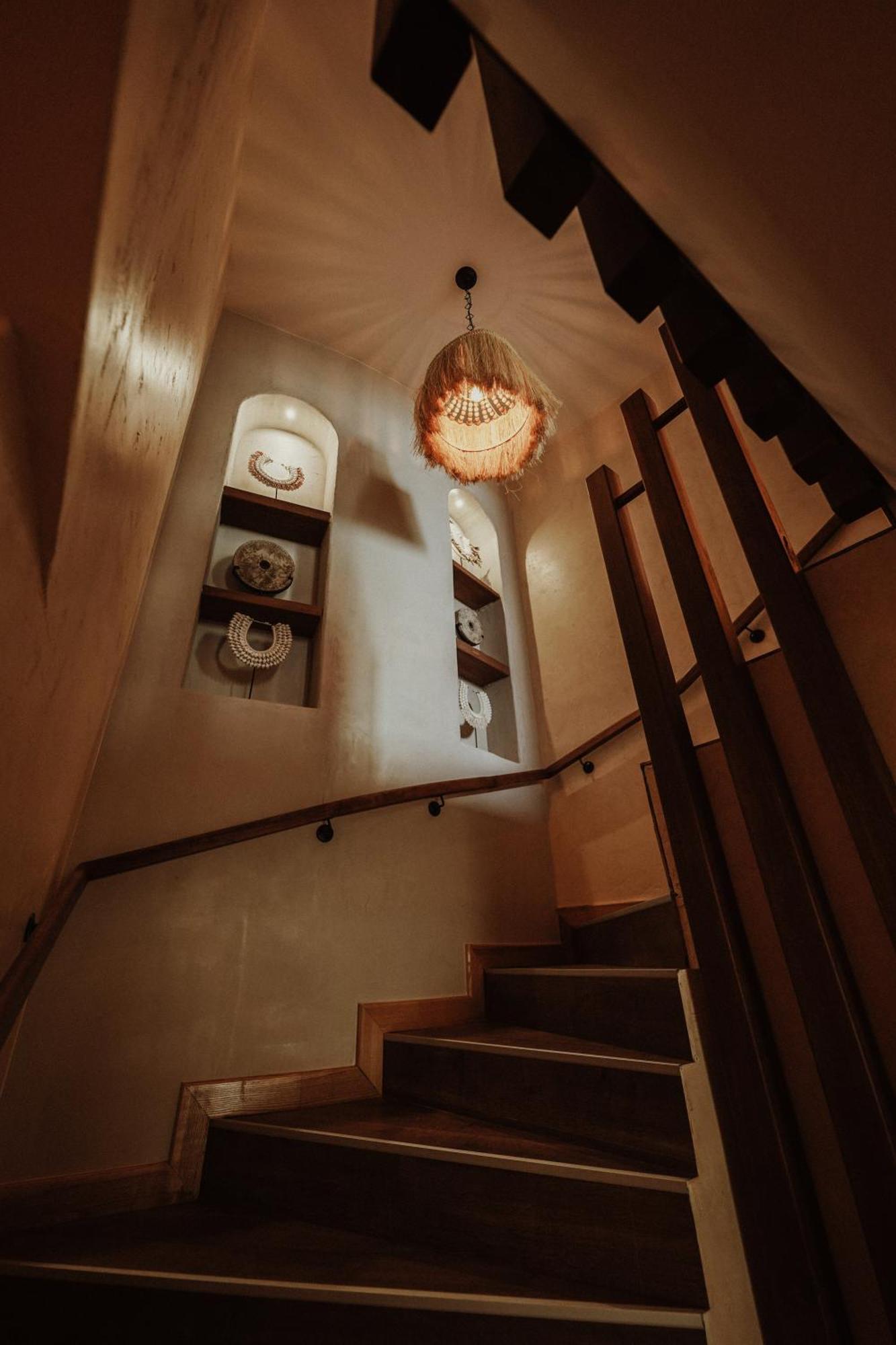 Lost Seaside Hotel Sarandë エクステリア 写真