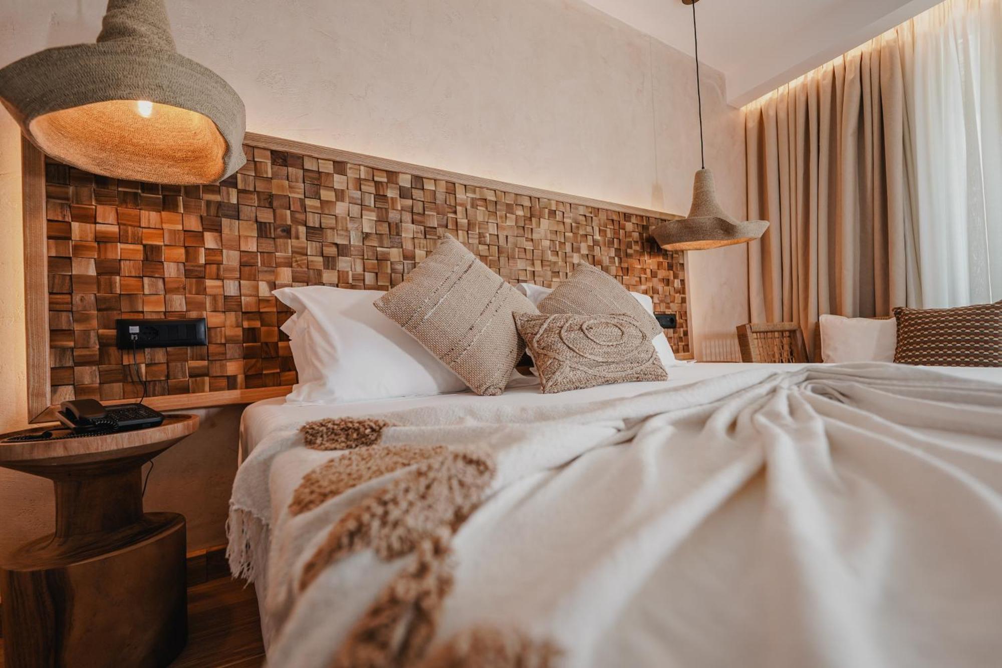 Lost Seaside Hotel Sarandë エクステリア 写真